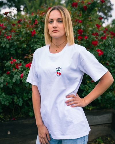 Tshirt blanc cheri club cerise brodée